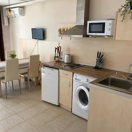 Family Rai-only Adults 3* Golden Sands